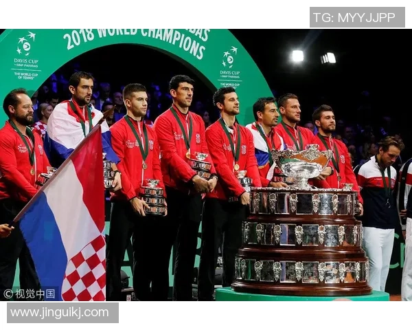 南京网球队在世界杯中的耐力表现与战术分析 南京网球队在世界杯中的耐力表现与战术分析