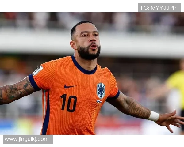 荷兰足球明星德佩的辉煌职业生涯与未来发展展望