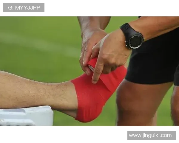 足球明星脚踝手术背后的故事与复出之路的挑战与希望